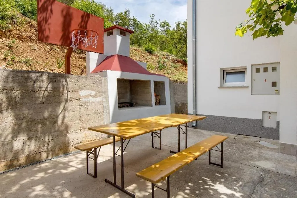 Betty Apartment Grizane-Belgrad Croatia